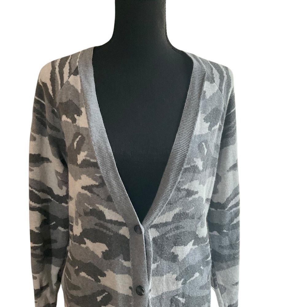 Lucky Brand Gray Camo Button Front Longline Cardigan XS - Picture 3 of 11